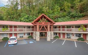 Econo Lodge Cherokee Near River Park